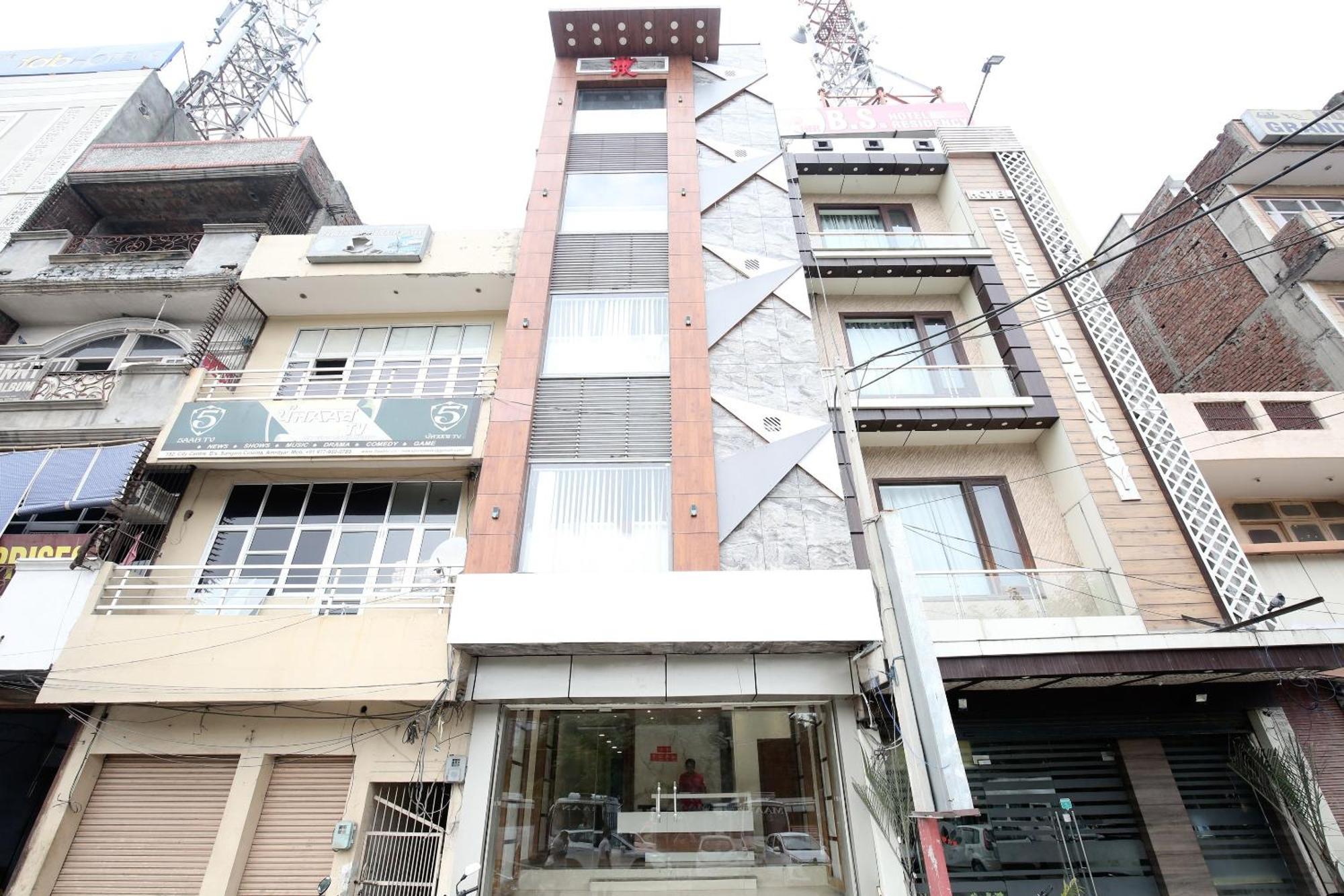 Oyo 17307 Hotel Kings Amritsar Luaran gambar