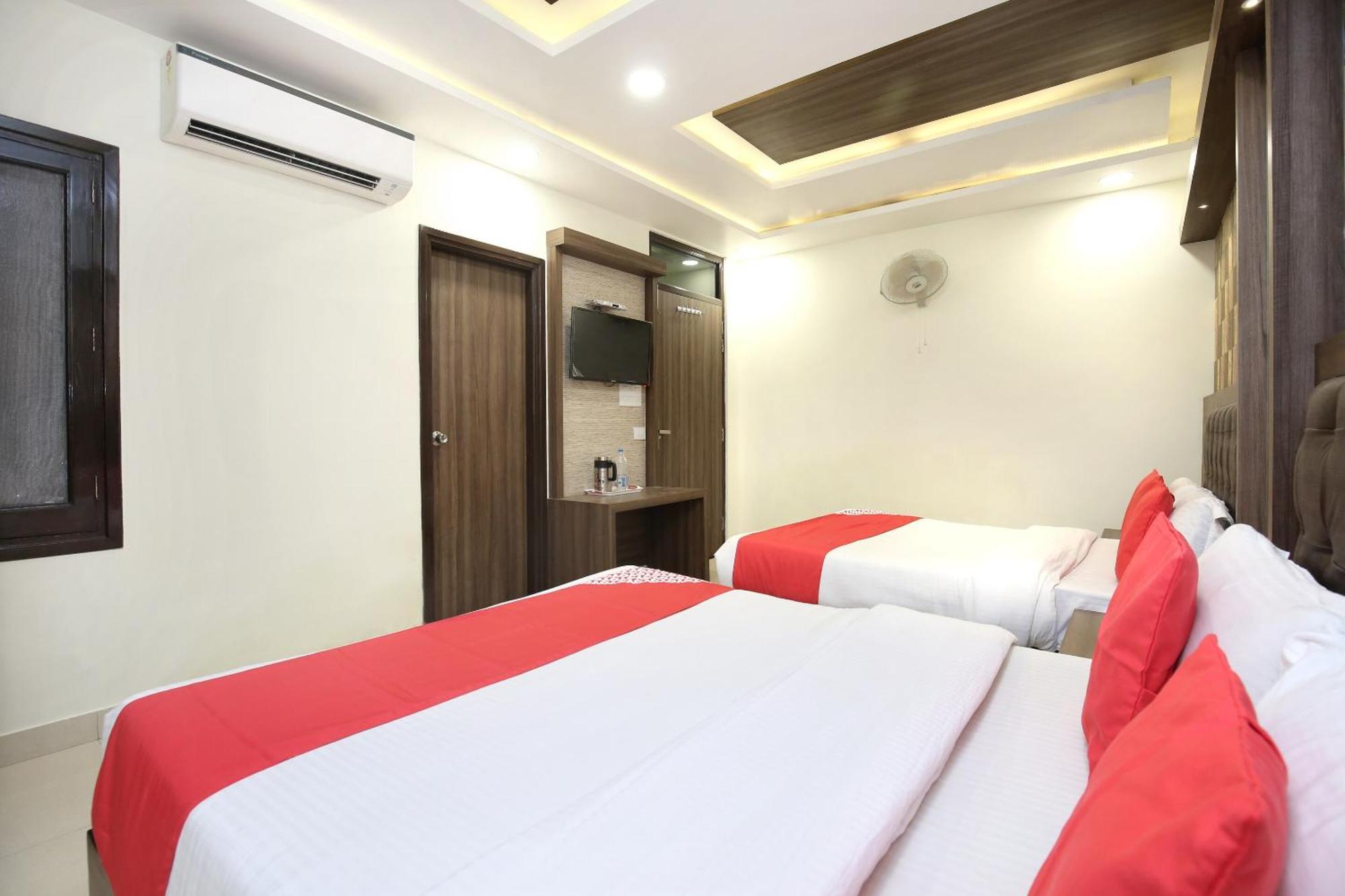 Oyo 17307 Hotel Kings Amritsar Luaran gambar